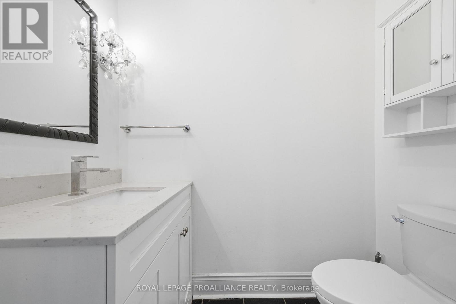 219 Charles Street, Belleville, Ontario  K8N 3M3 - Photo 31 - X12940882