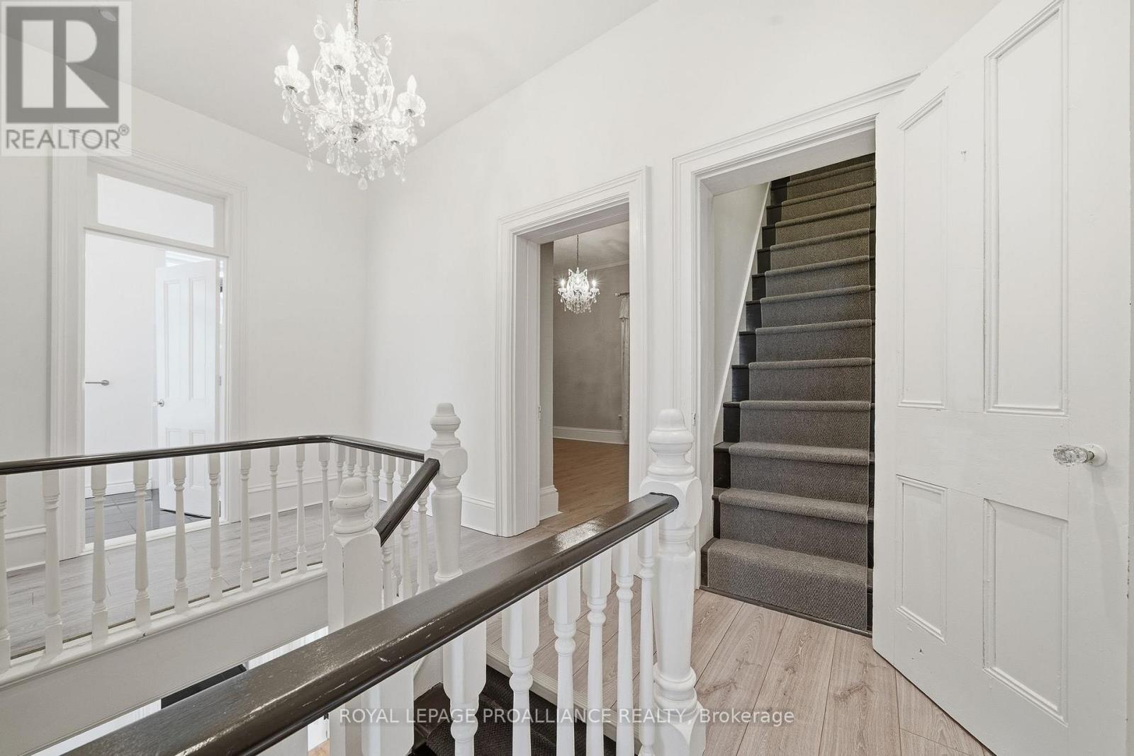 219 Charles Street, Belleville, Ontario  K8N 3M3 - Photo 32 - X12940882