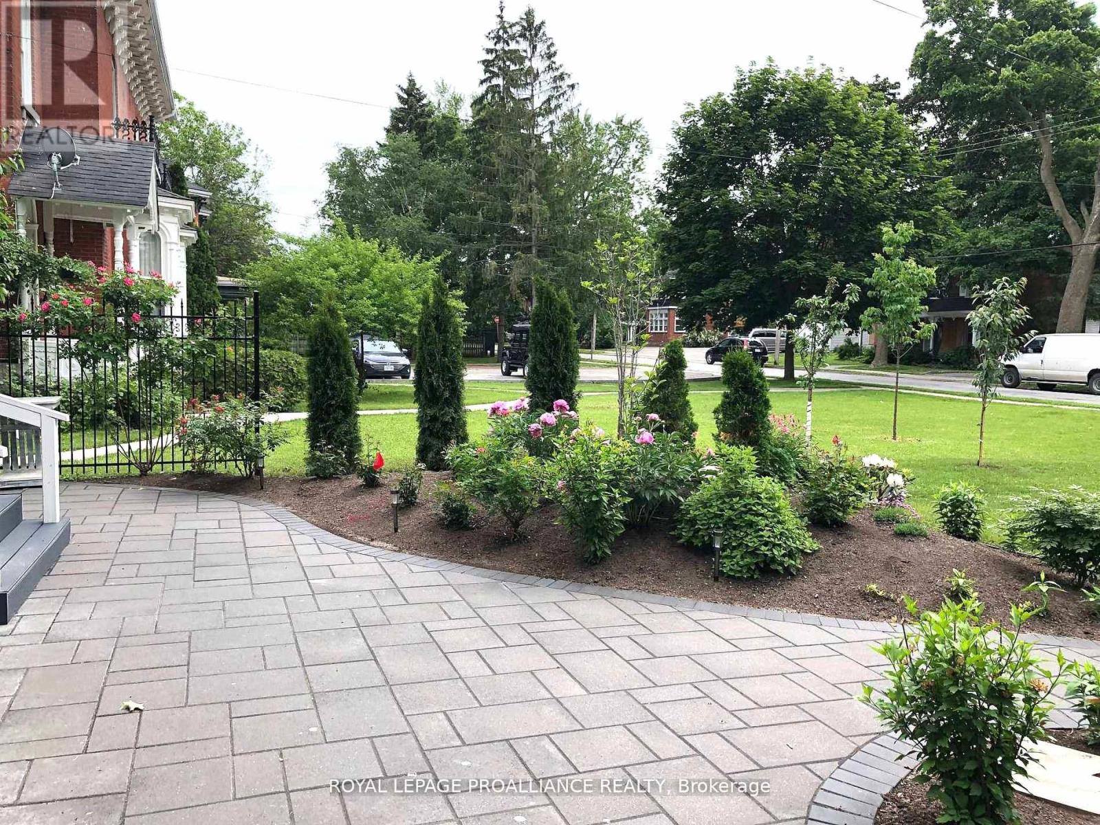 219 Charles Street, Belleville, Ontario  K8N 3M3 - Photo 5 - X12940882