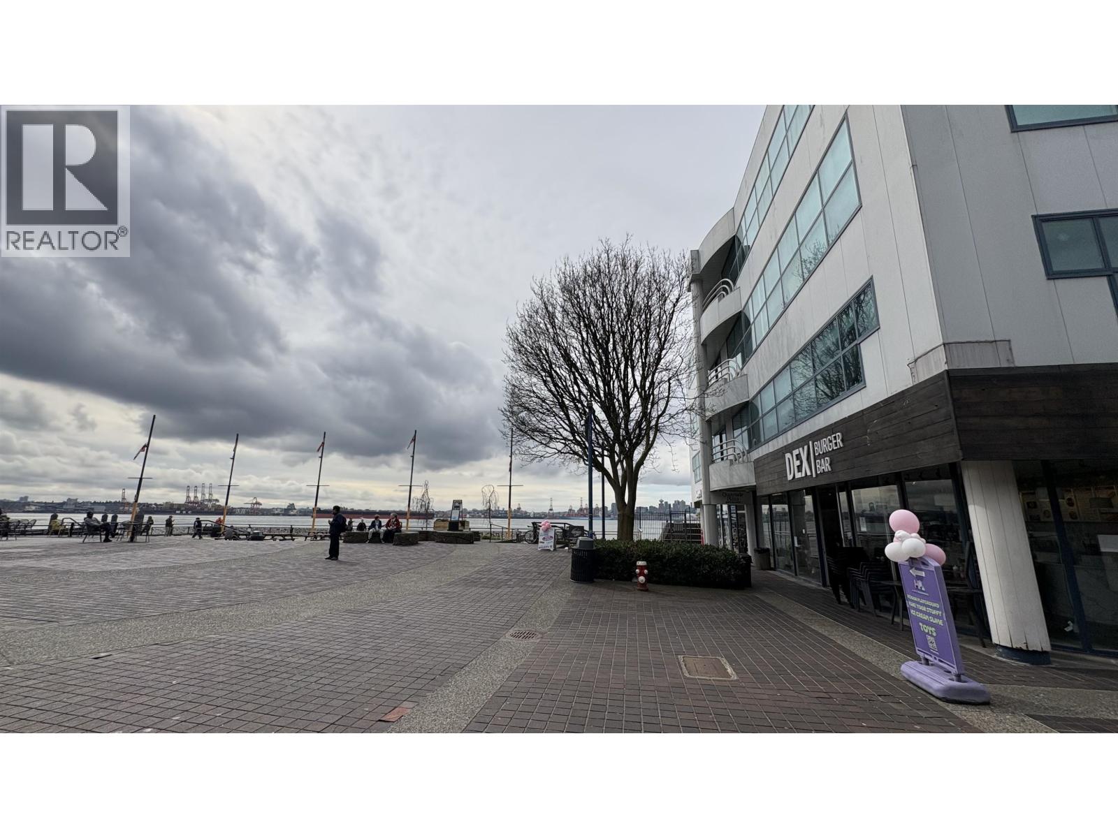 143 Chadwick Court, North Vancouver, British Columbia  V7L 2X7 - Photo 5 - C8077477