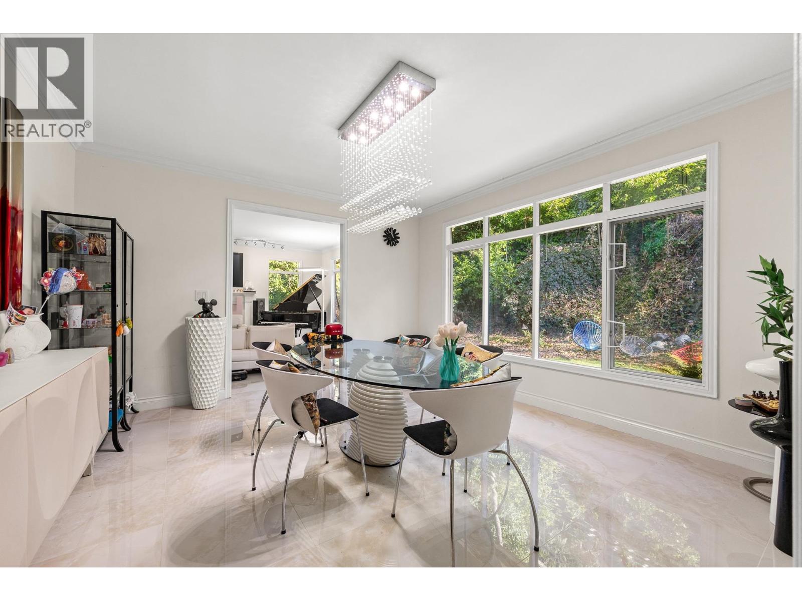 8208 Tugboat Place, Vancouver, British Columbia  V6P 6P8 - Photo 8 - R3096621