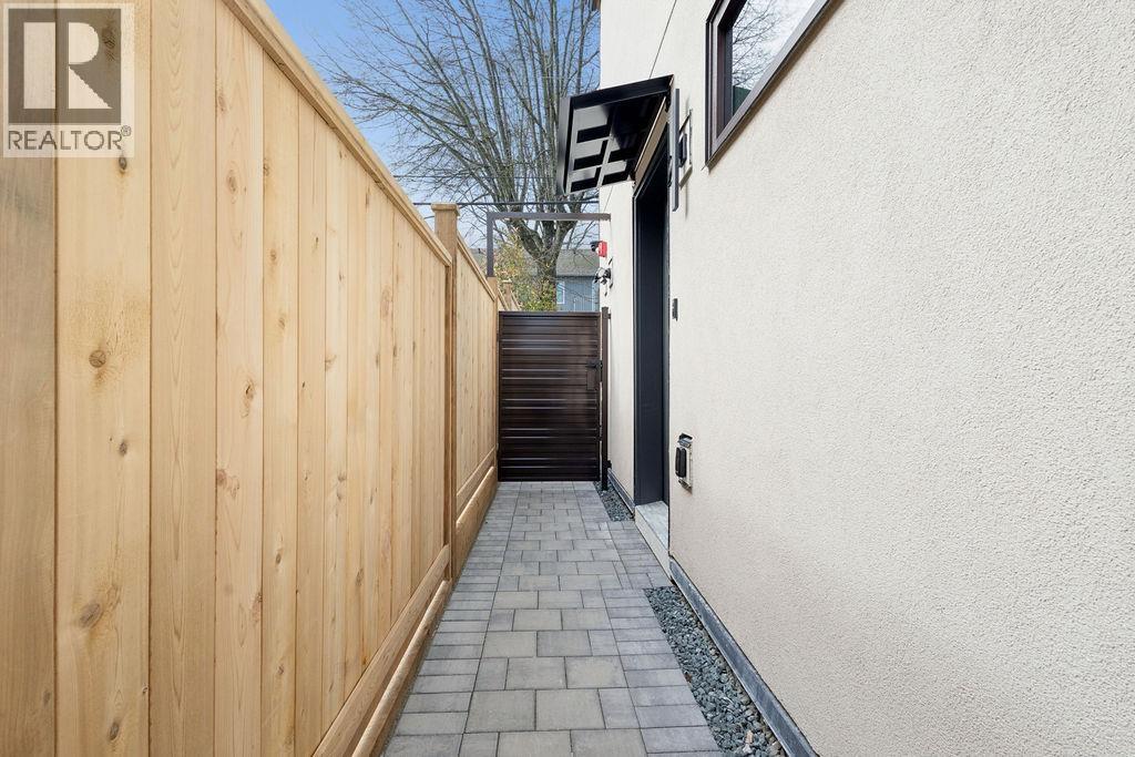 2 3393 Victoria Drive, Vancouver, British Columbia  V5N 4M3 - Photo 23 - R3104869