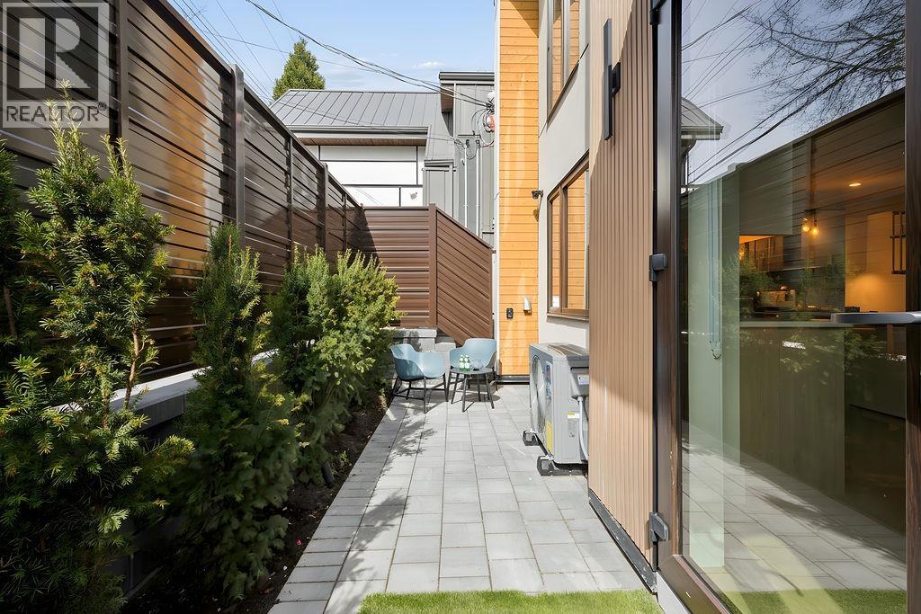 2 3393 Victoria Drive, Vancouver, British Columbia  V5N 4M3 - Photo 21 - R3104869