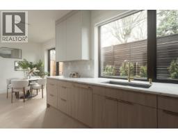 <div class="price">$999,000</div> 2 3393 Victoria Drive, Vancouver<br><div style="margin-bottom:8px;"><small>Oakwyn Realty Ltd.</small></div><div class='bed_bath'>3 Bed | 2 Bath</div>