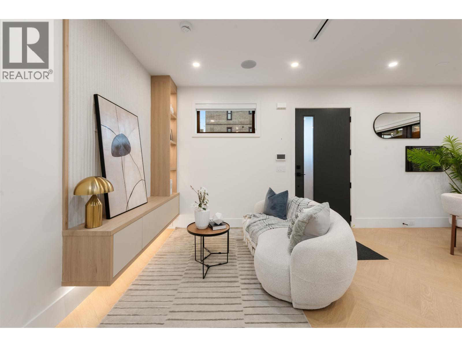 2 3393 Victoria Drive, Vancouver, British Columbia  V5N 4M3 - Photo 13 - R3104869