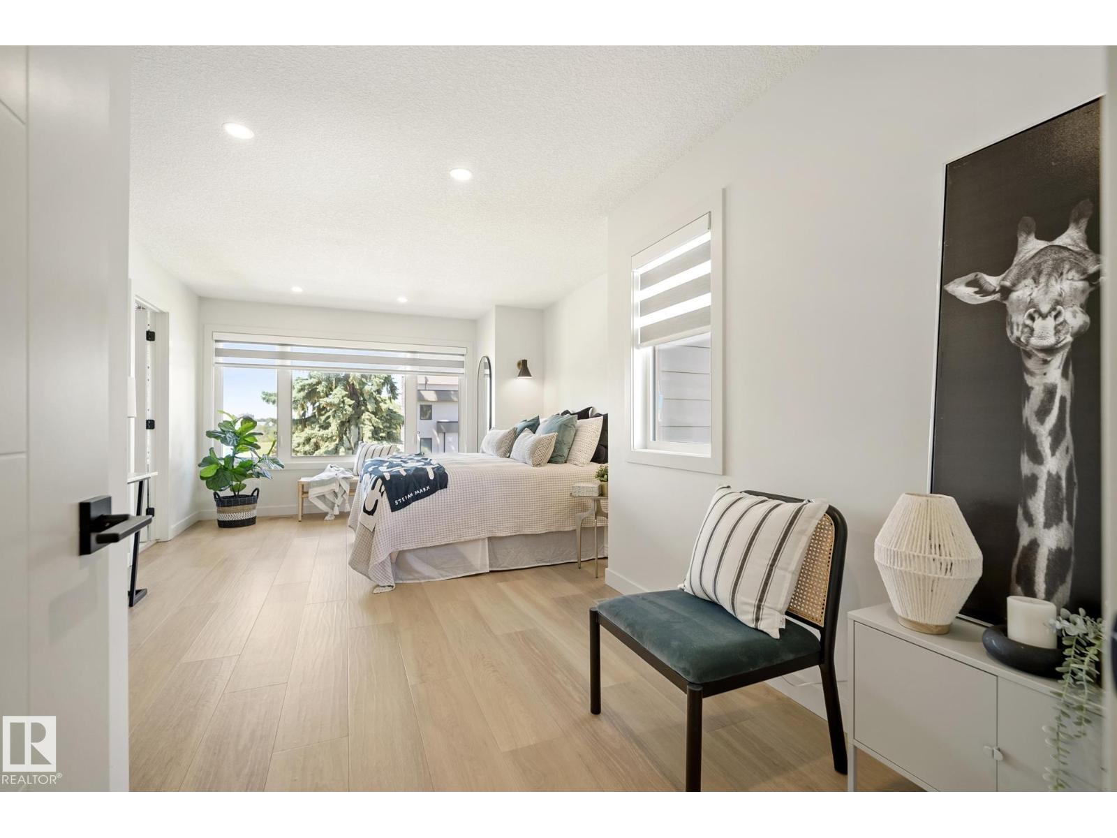 8803 Strathearn Dr Nw, Edmonton, Alberta  T6C 4C8 - Photo 21 - E4479900