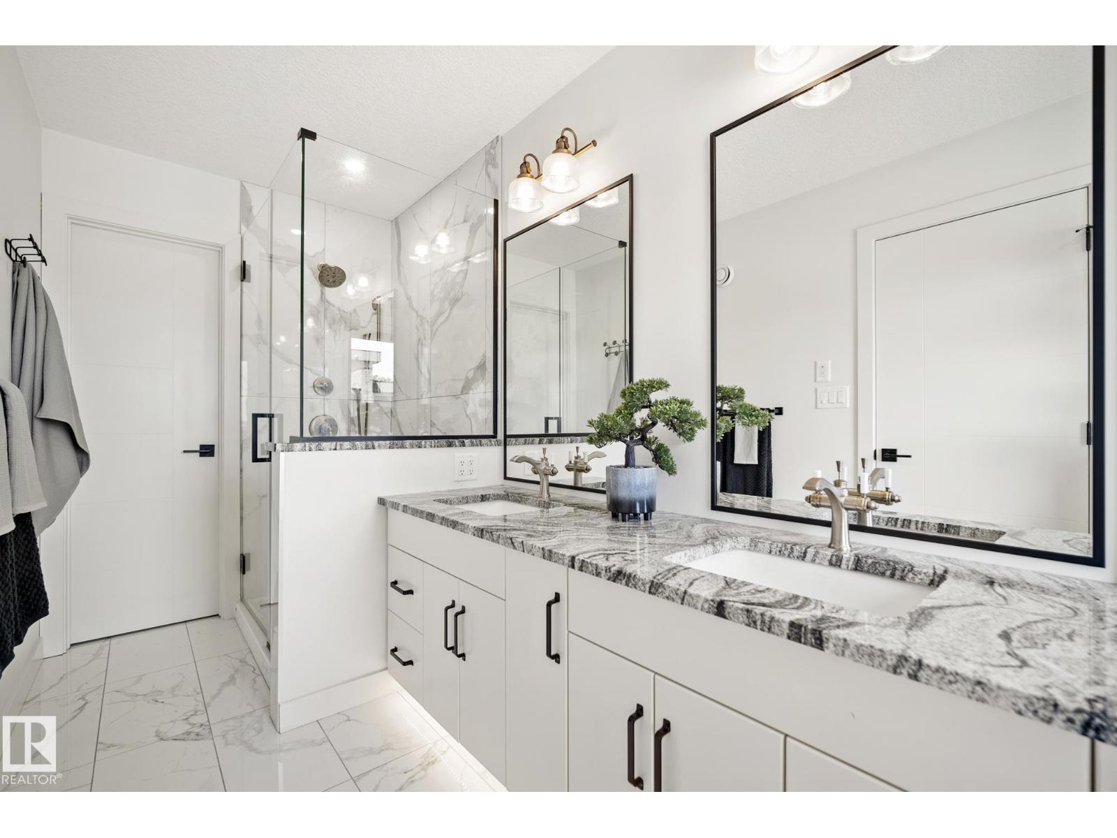 8803 Strathearn Dr Nw, Edmonton, Alberta  T6C 4C8 - Photo 26 - E4479900