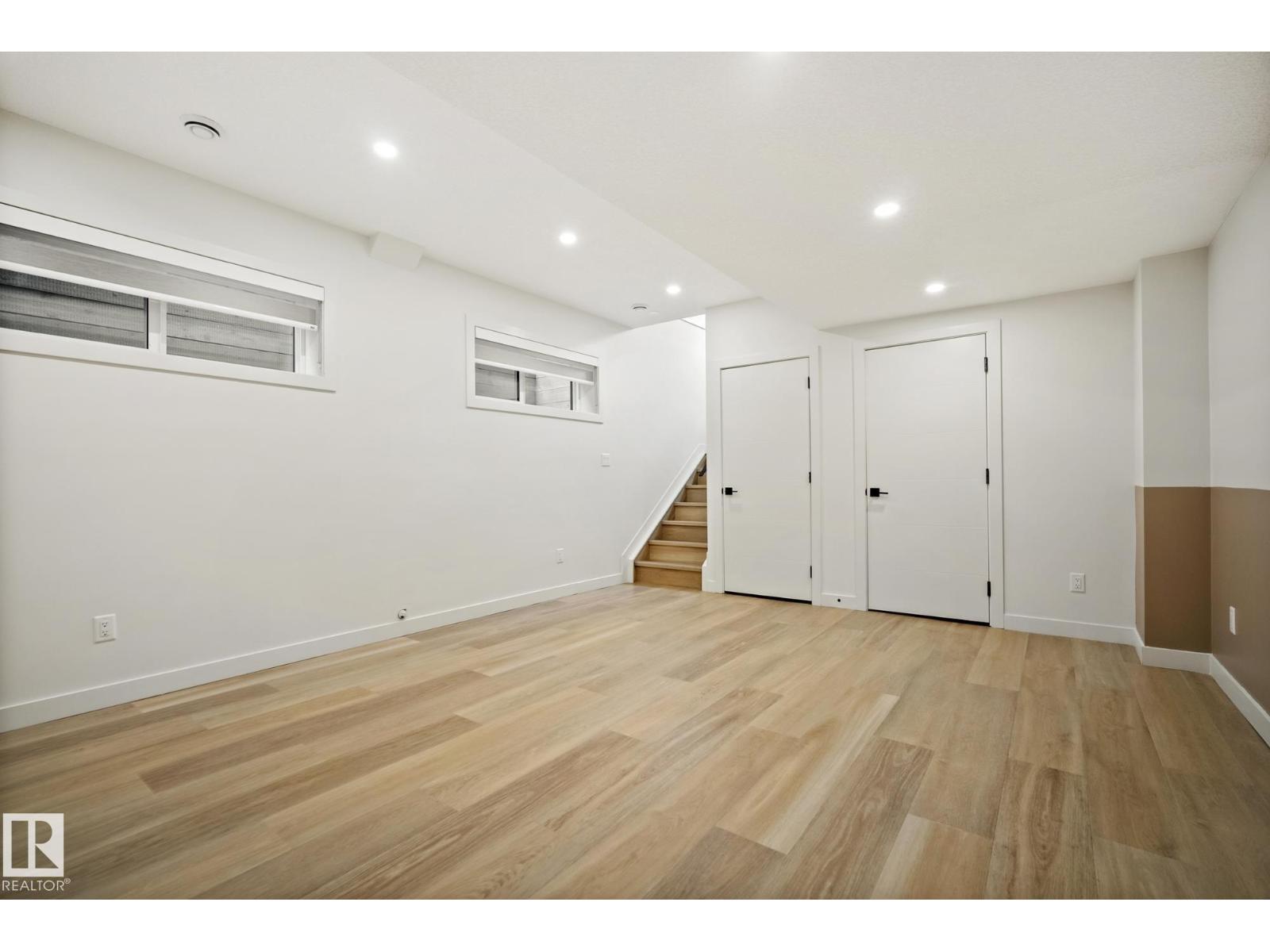 8803 Strathearn Dr Nw, Edmonton, Alberta  T6C 4C8 - Photo 49 - E4479900