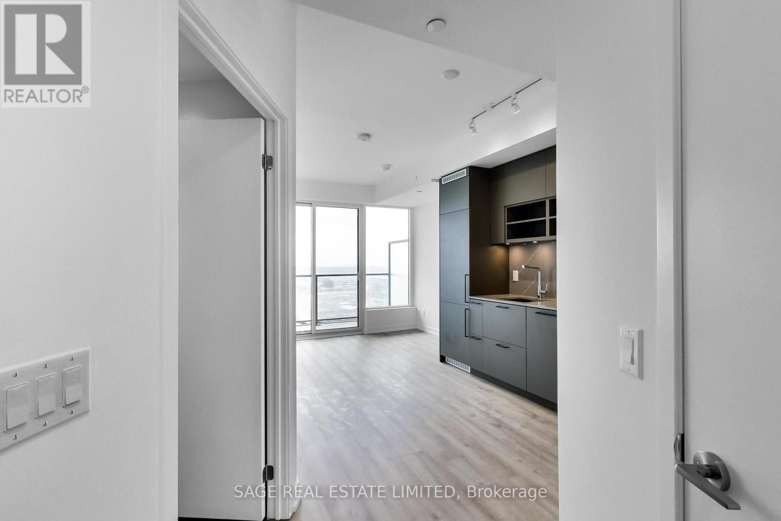 1712 - 135 East Liberty Street, Toronto, Ontario  M6K 0G7 - Photo 2 - C12940920