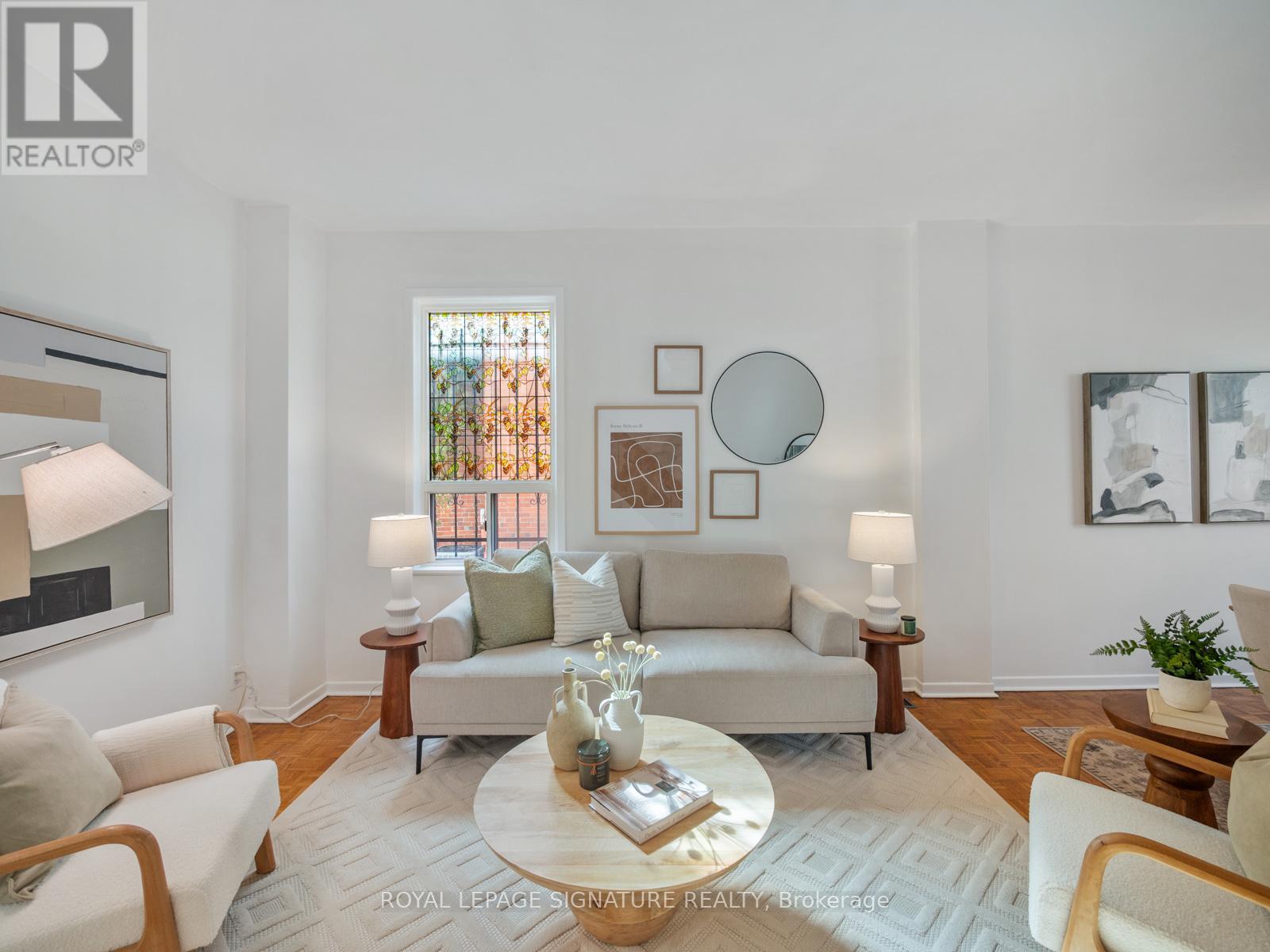 487 Sackville Street, Toronto, Ontario  M4X 1T6 - Photo 6 - C12940936