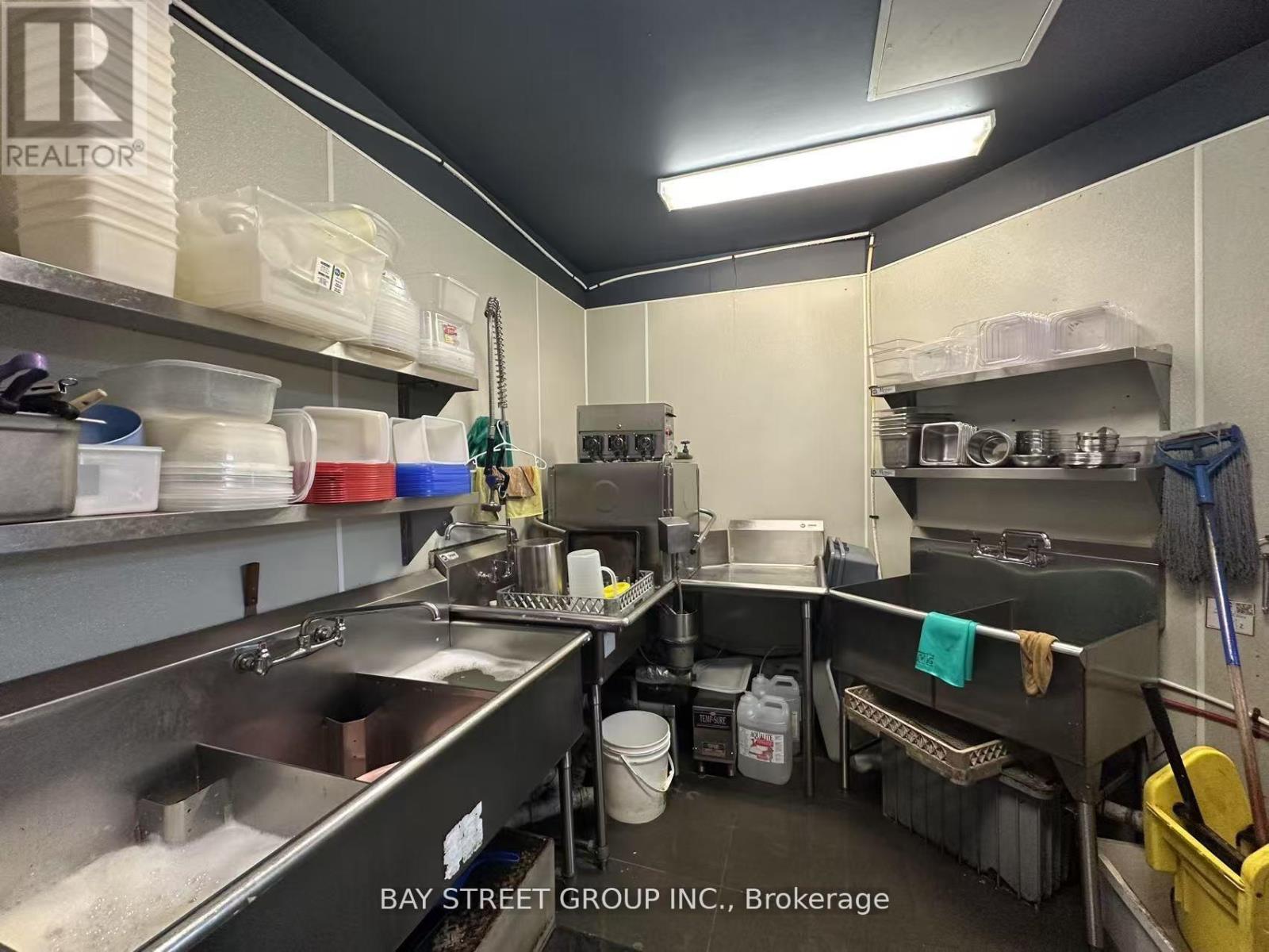 382 Spadina Avenue, Toronto, Ontario  M5T 2G5 - Photo 12 - C12940944