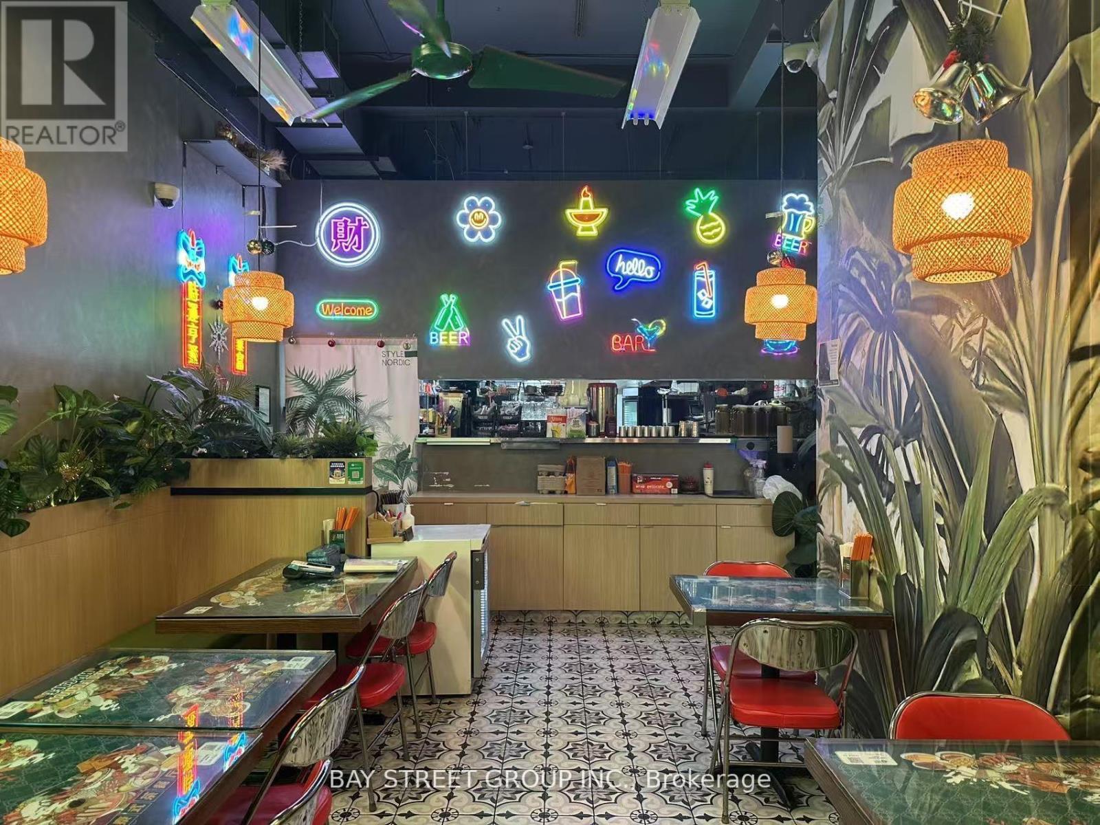 382 Spadina Avenue, Toronto, Ontario  M5T 2G5 - Photo 4 - C12940944