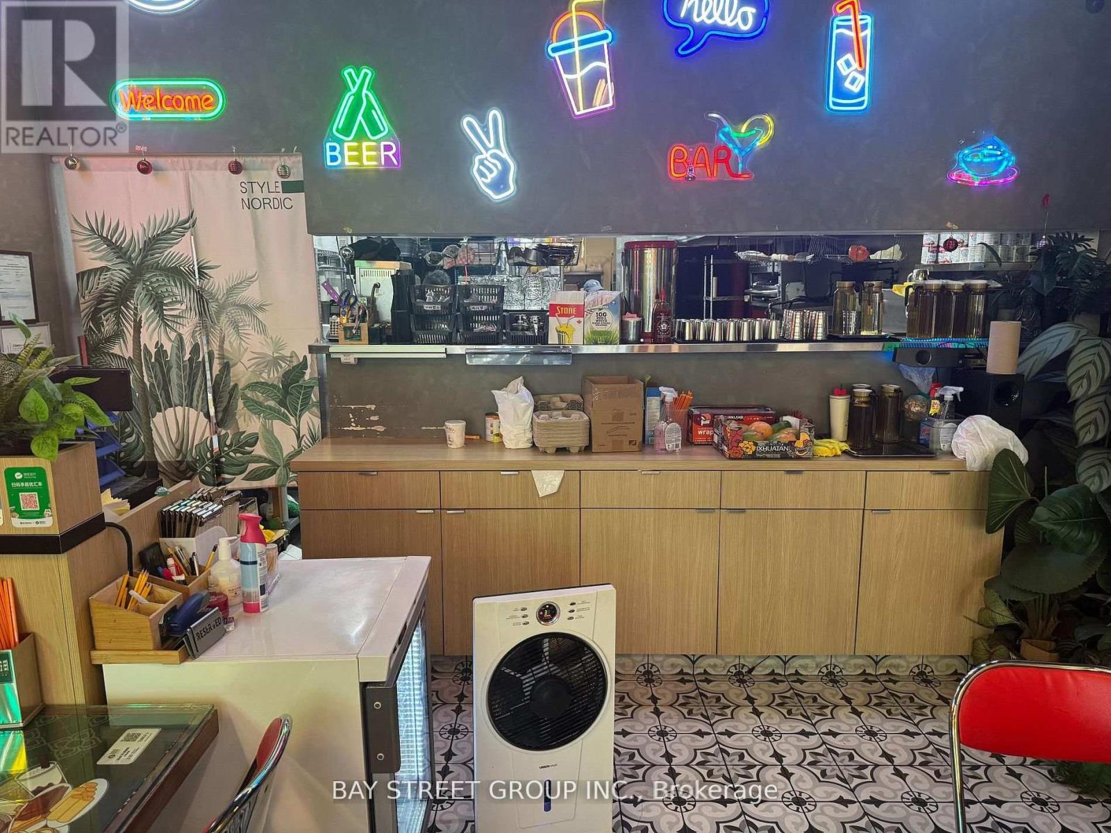 382 Spadina Avenue, Toronto, Ontario  M5T 2G5 - Photo 5 - C12940944