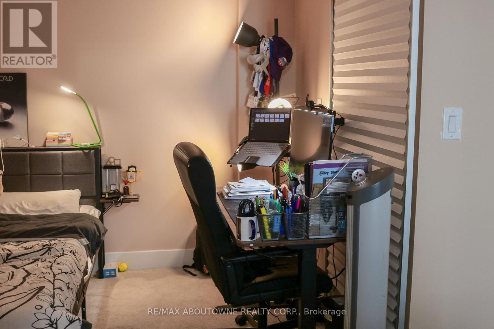 402 - 955 Bay Street, Toronto, Ontario  M5S 0C6 - Photo 16 - C12940968