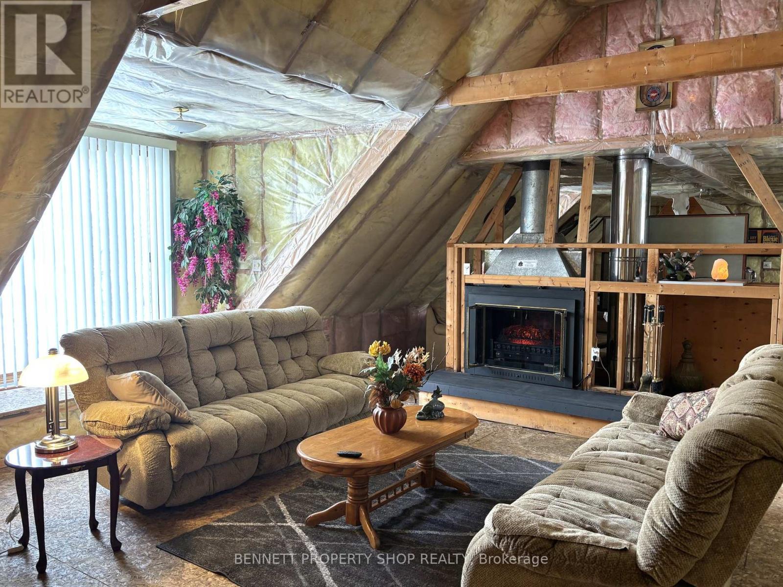 3834 Woodkilton Road, Ottawa, Ontario  K0A 1M0 - Photo 17 - X12940902