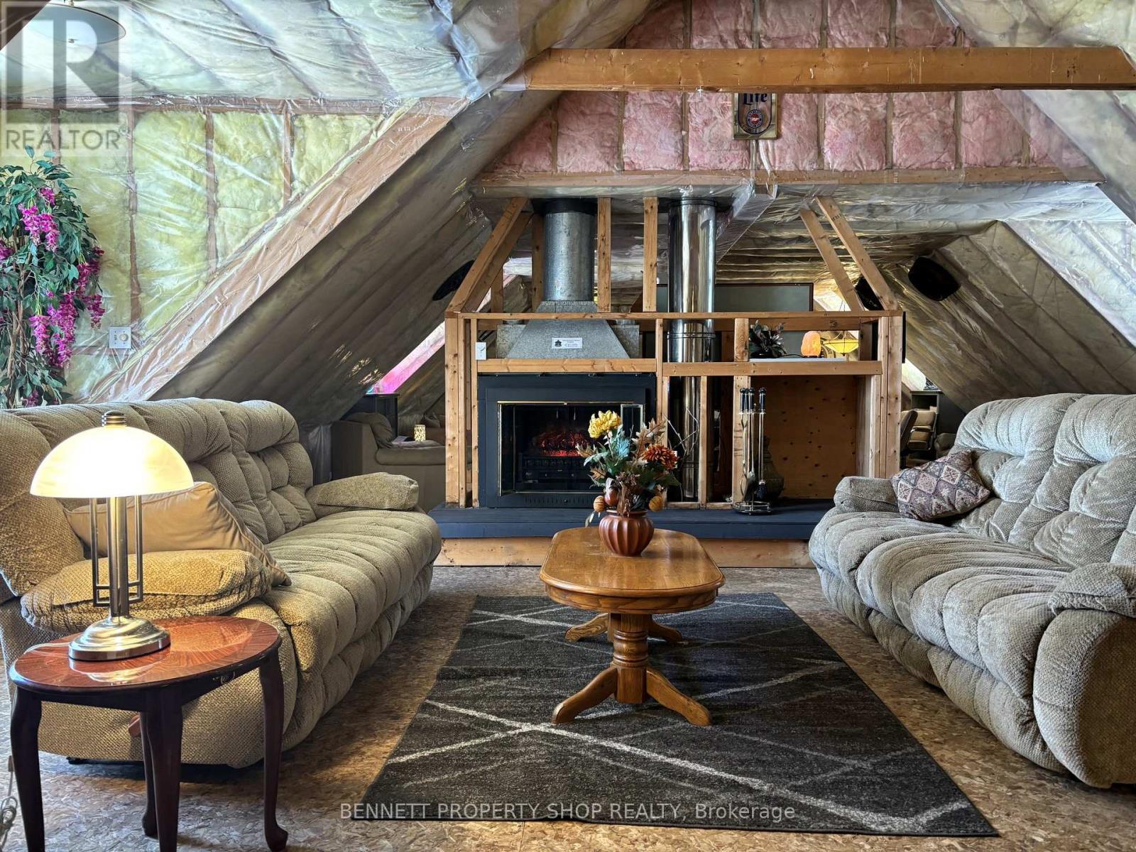 3834 Woodkilton Road, Ottawa, Ontario  K0A 1M0 - Photo 18 - X12940902