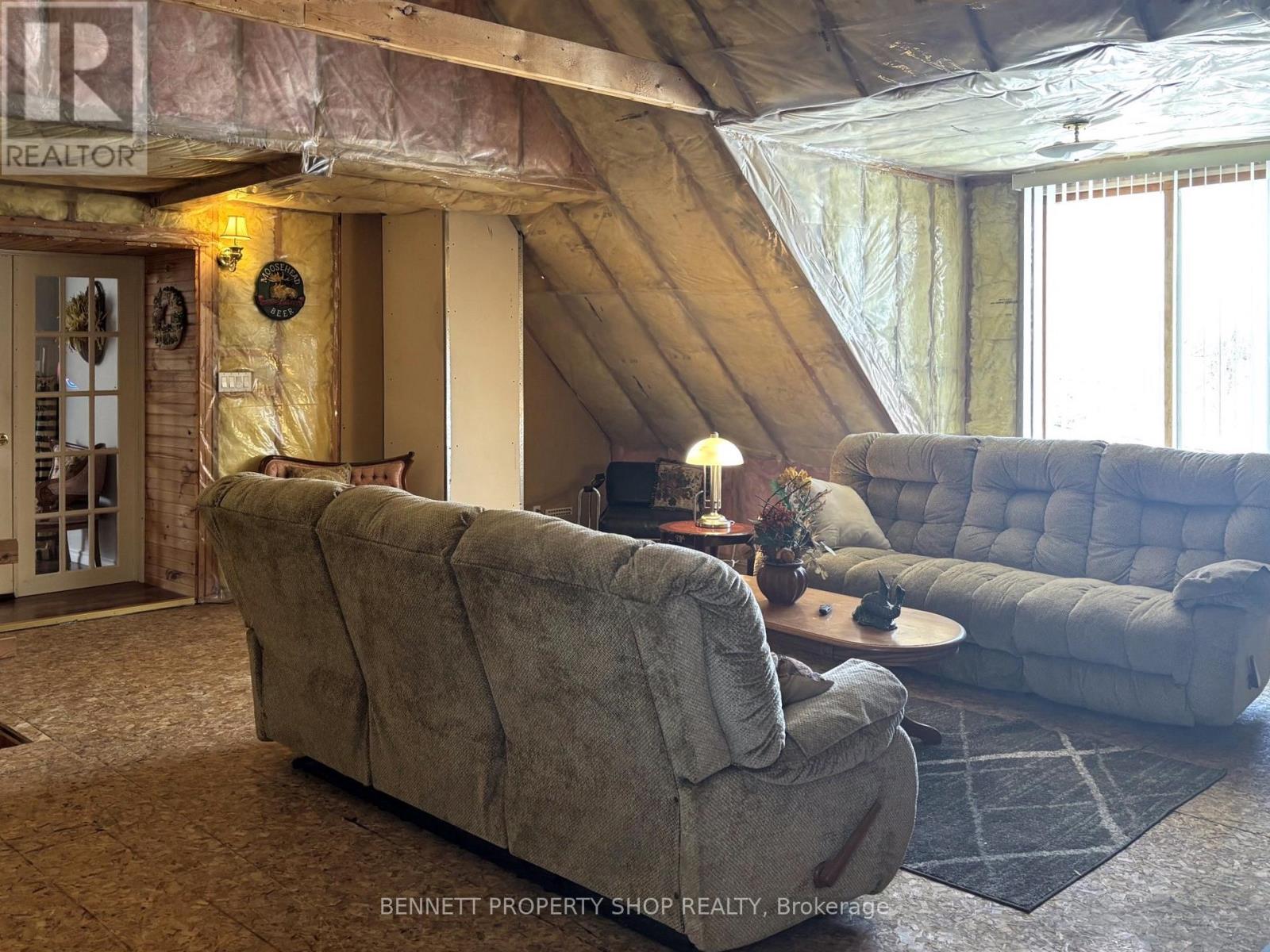 3834 Woodkilton Road, Ottawa, Ontario  K0A 1M0 - Photo 19 - X12940902