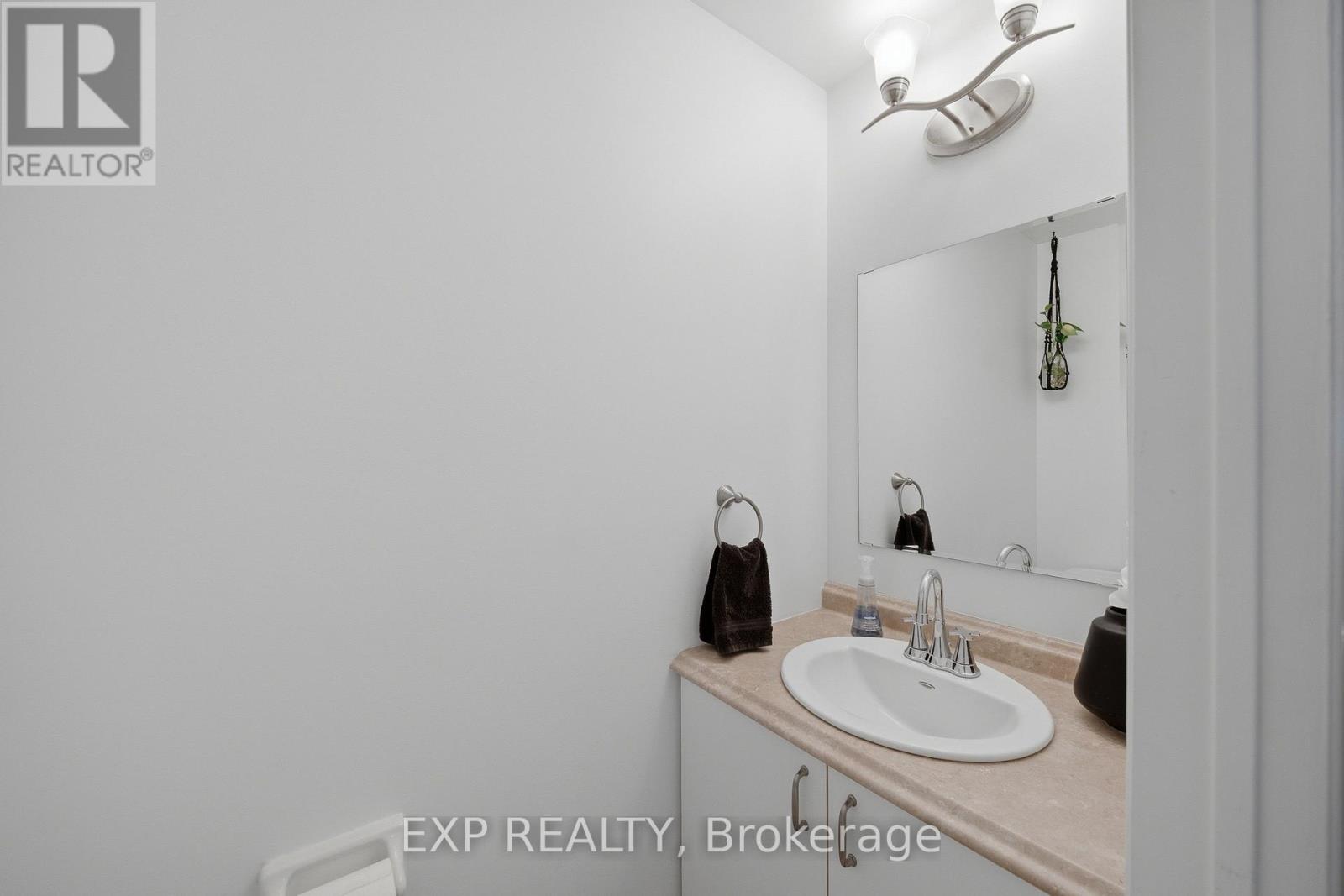 1832 Loranger Court, Ottawa, Ontario  K1C 7H6 - Photo 17 - X12940912