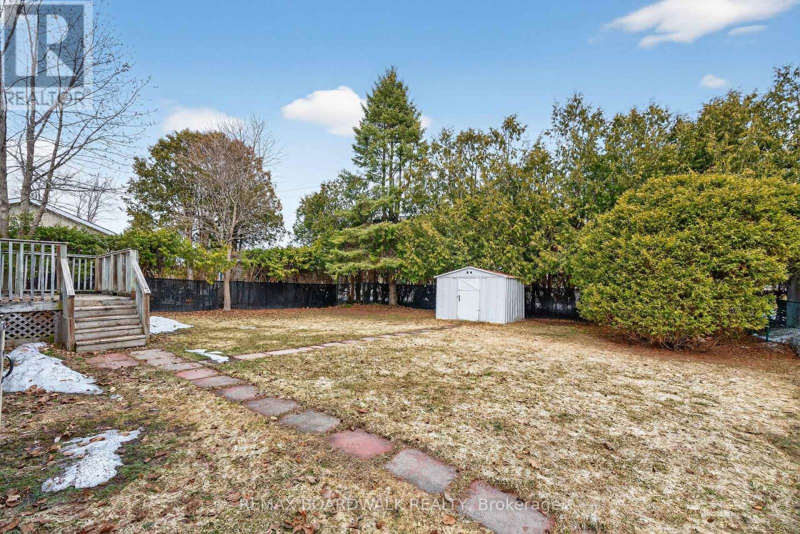 10 Fringewood Drive, Ottawa, Ontario  K2S 1T1 - Photo 25 - X12940950