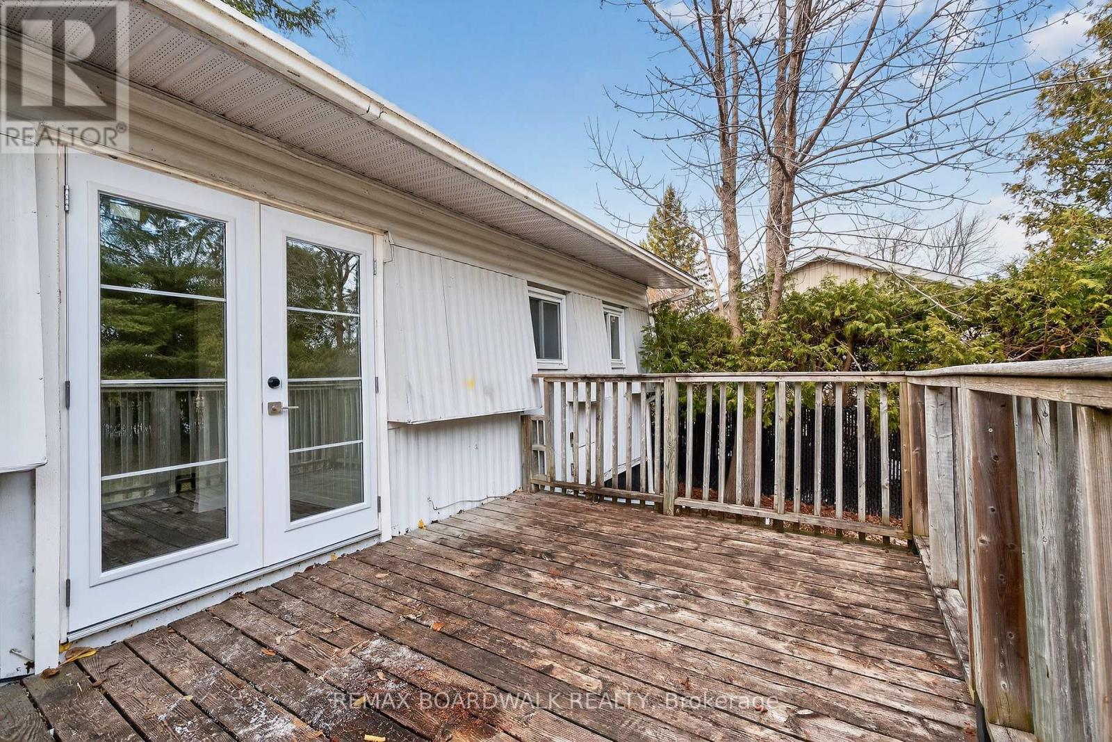 10 Fringewood Drive, Ottawa, Ontario  K2S 1T1 - Photo 26 - X12940950