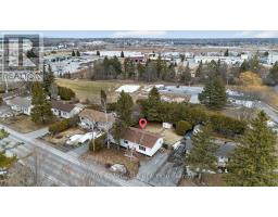 10 FRINGEWOOD DRIVE, Ottawa, Ontario