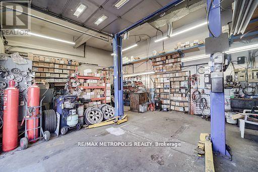 Unit A - 2793 Danforth Avenue, Toronto, Ontario  M4C 1L9 - Photo 2 - E12940942