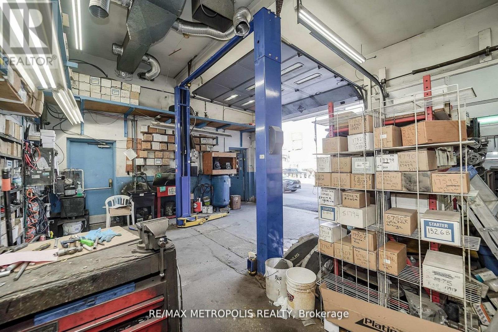 Unit A - 2793 Danforth Avenue, Toronto, Ontario  M4C 1L9 - Photo 4 - E12940942