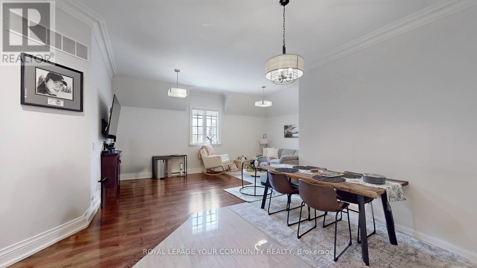 42 Somerville Street, Whitchurch-Stouffville, Ontario  L4A 1G6 - Photo 8 - N12508068