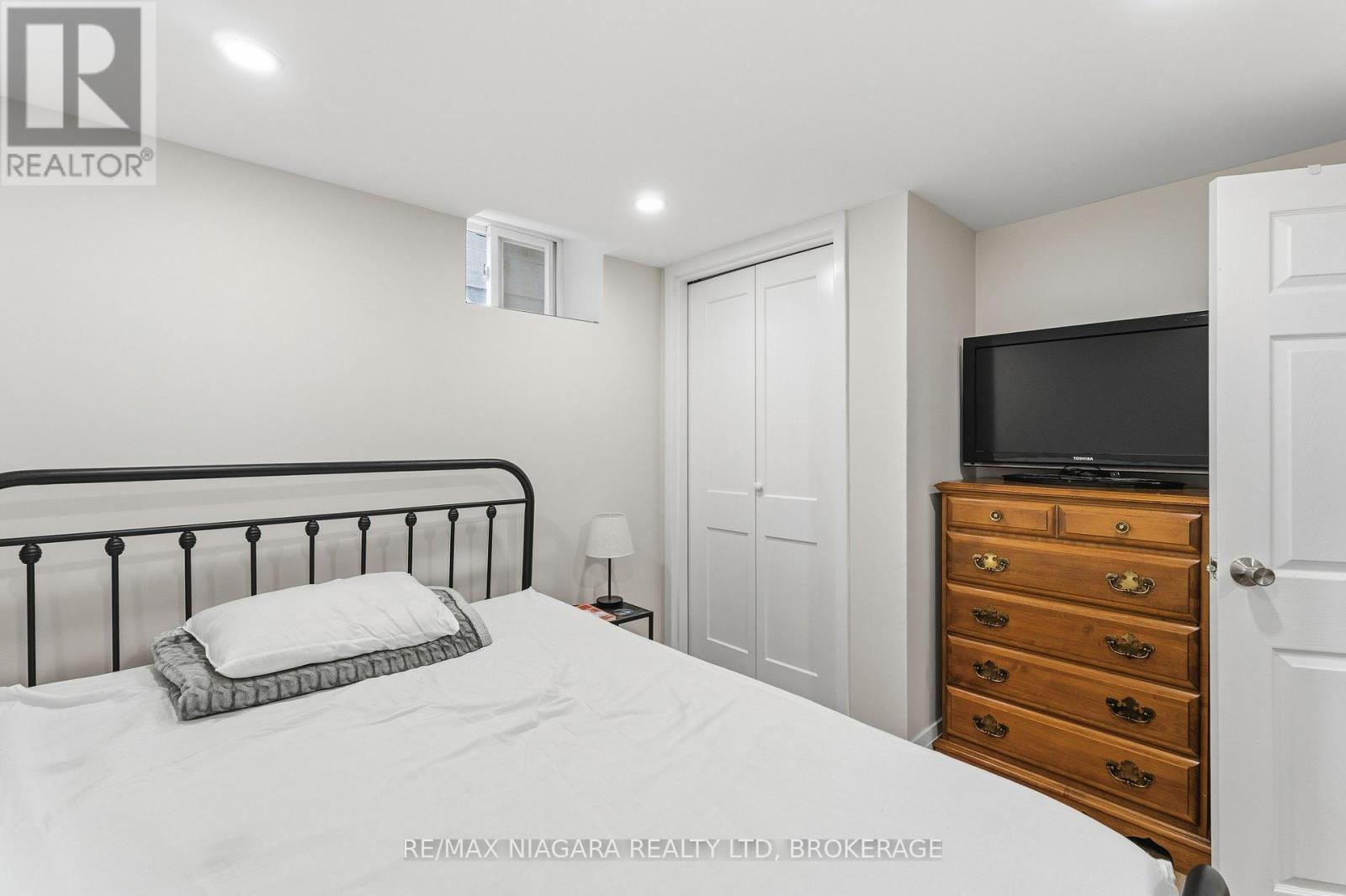 6 - 237 Church Street, St. Catharines, Ontario  L2R 3E8 - Photo 14 - X12940966