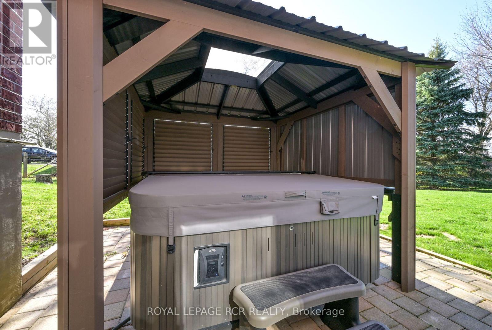 10 Joseph Street, Adjala-Tosorontio, Ontario  L0G 1L0 - Photo 26 - N12839408