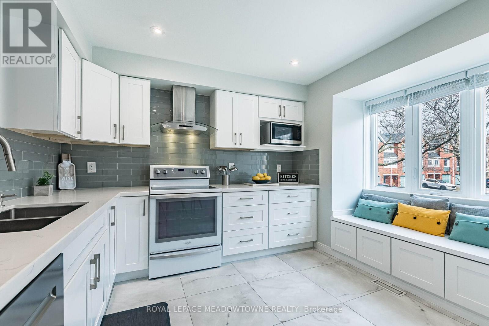 21 - 2300 Brays Lane, Oakville, Ontario  L6M 3J9 - Photo 15 - W12940620