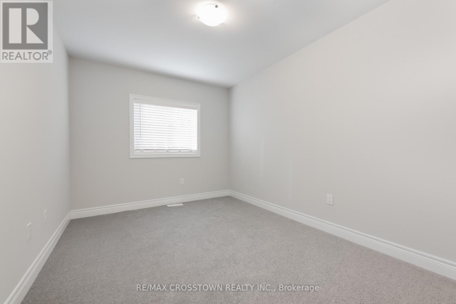 22 Mcconnell Crescent, Bracebridge, Ontario P1L 0N7 - Photo 25 - X12708562