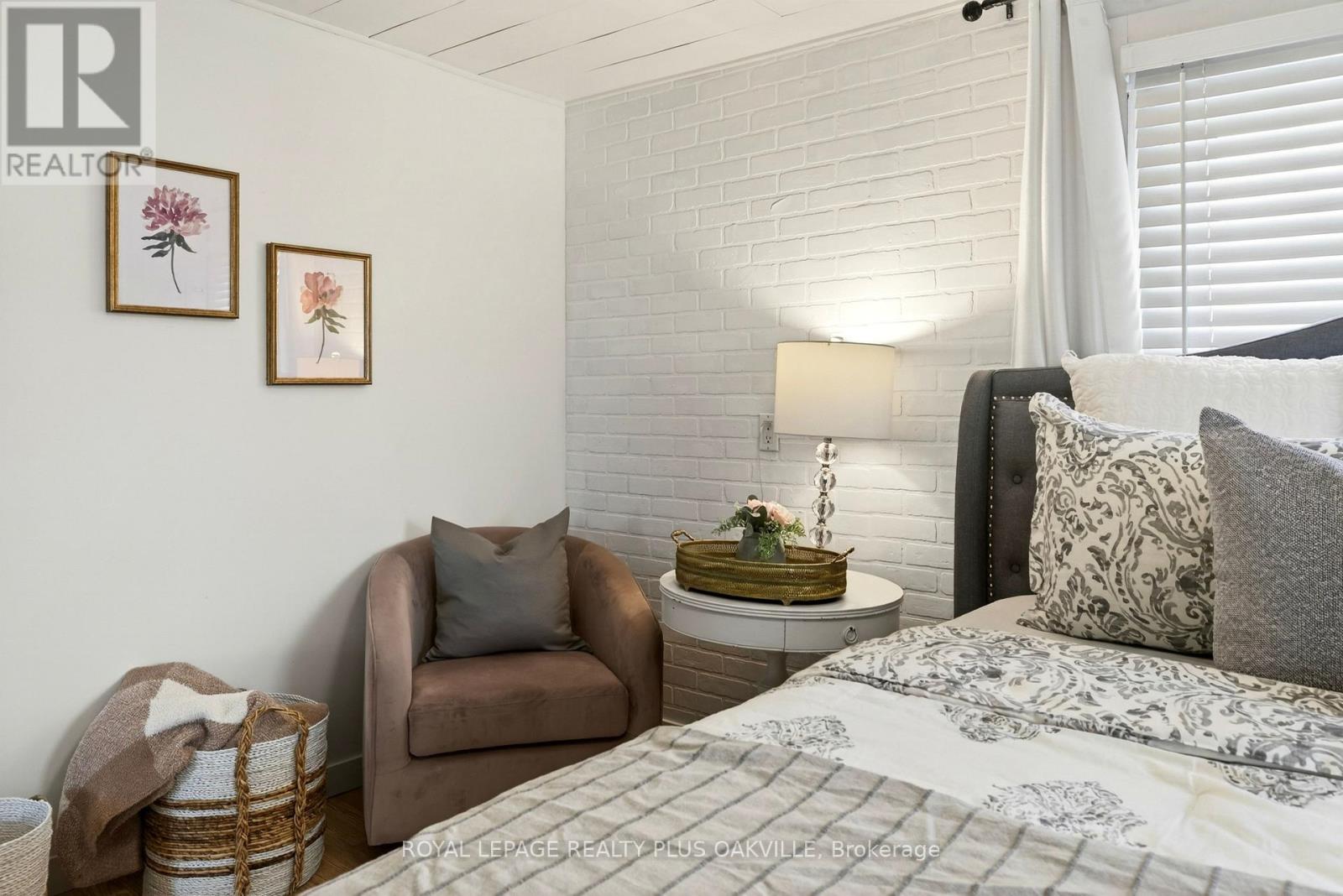 381 Elizabeth Street, Grimsby, Ontario  L3M 3K6 - Photo 32 - X12848798