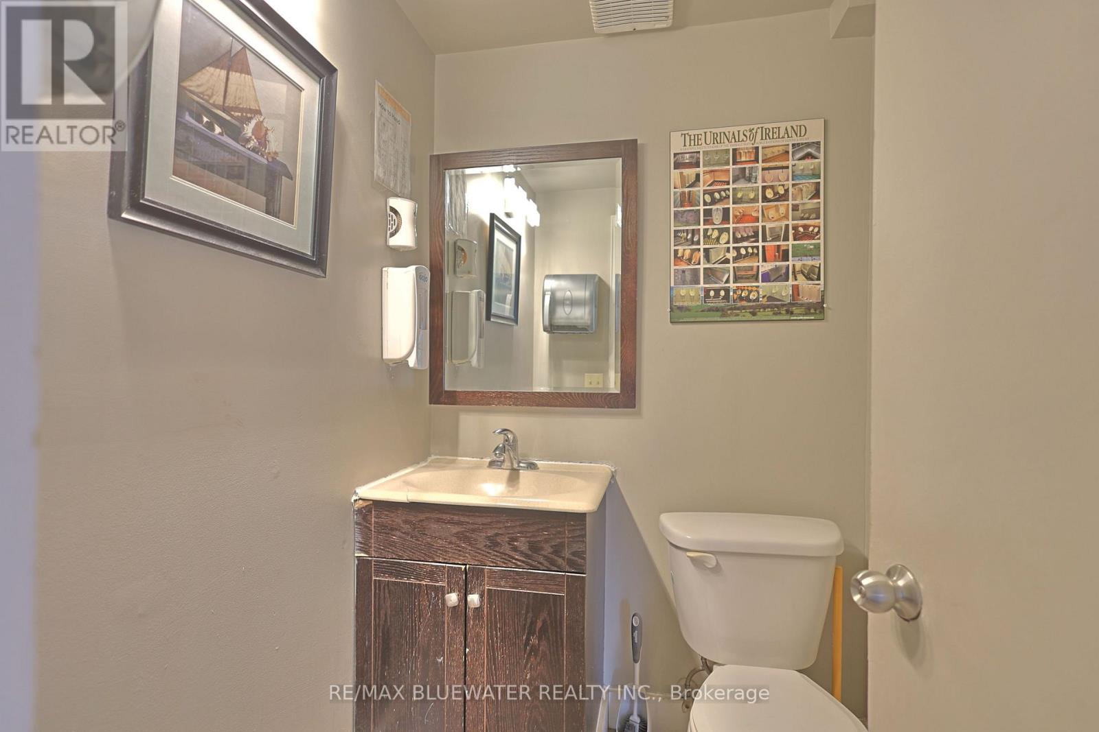 16 -18 Ontario Street N, Lambton Shores, Ontario  N0M 1T0 - Photo 20 - X12714450