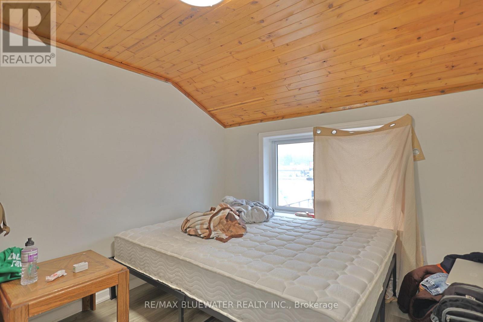 16 -18 Ontario Street N, Lambton Shores, Ontario  N0M 1T0 - Photo 38 - X12714450