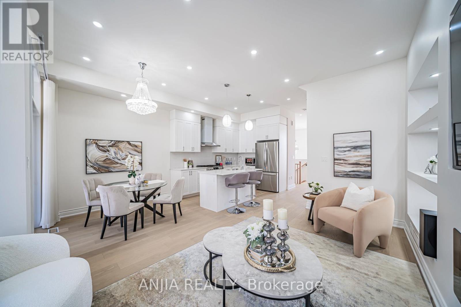 45 Kahshe Lane W, Richmond Hill, Ontario  L4S 0N9 - Photo 12 - N12940984