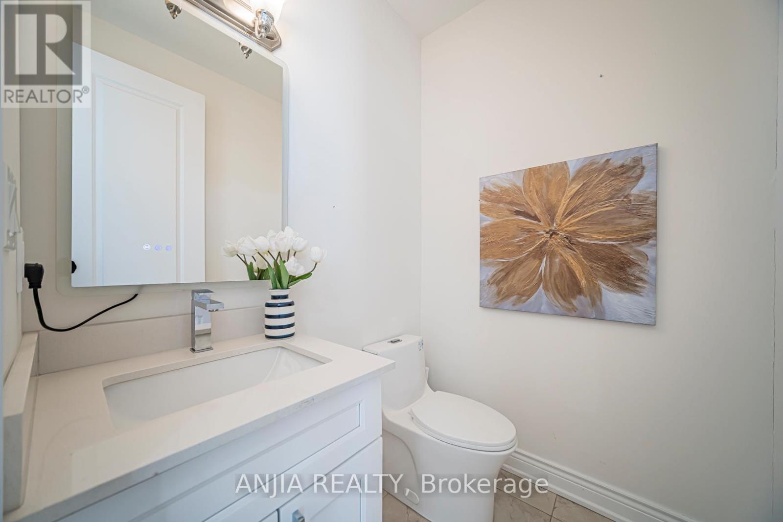 45 Kahshe Lane W, Richmond Hill, Ontario  L4S 0N9 - Photo 8 - N12940984