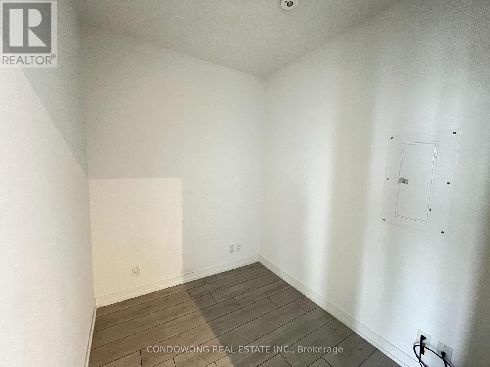 2312 - 898 Portage Parkway, Vaughan, Ontario  L4K 0J6 - Photo 7 - N12940994