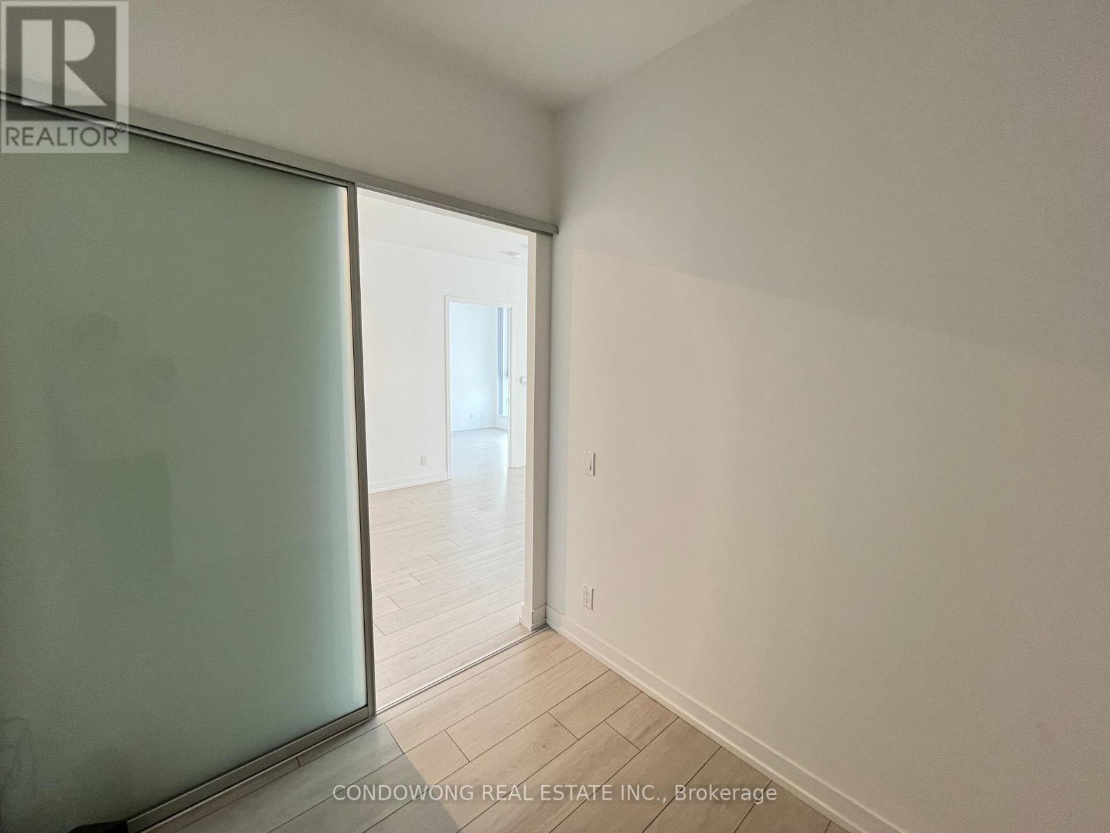 2312 - 898 Portage Parkway, Vaughan, Ontario  L4K 0J6 - Photo 8 - N12940994