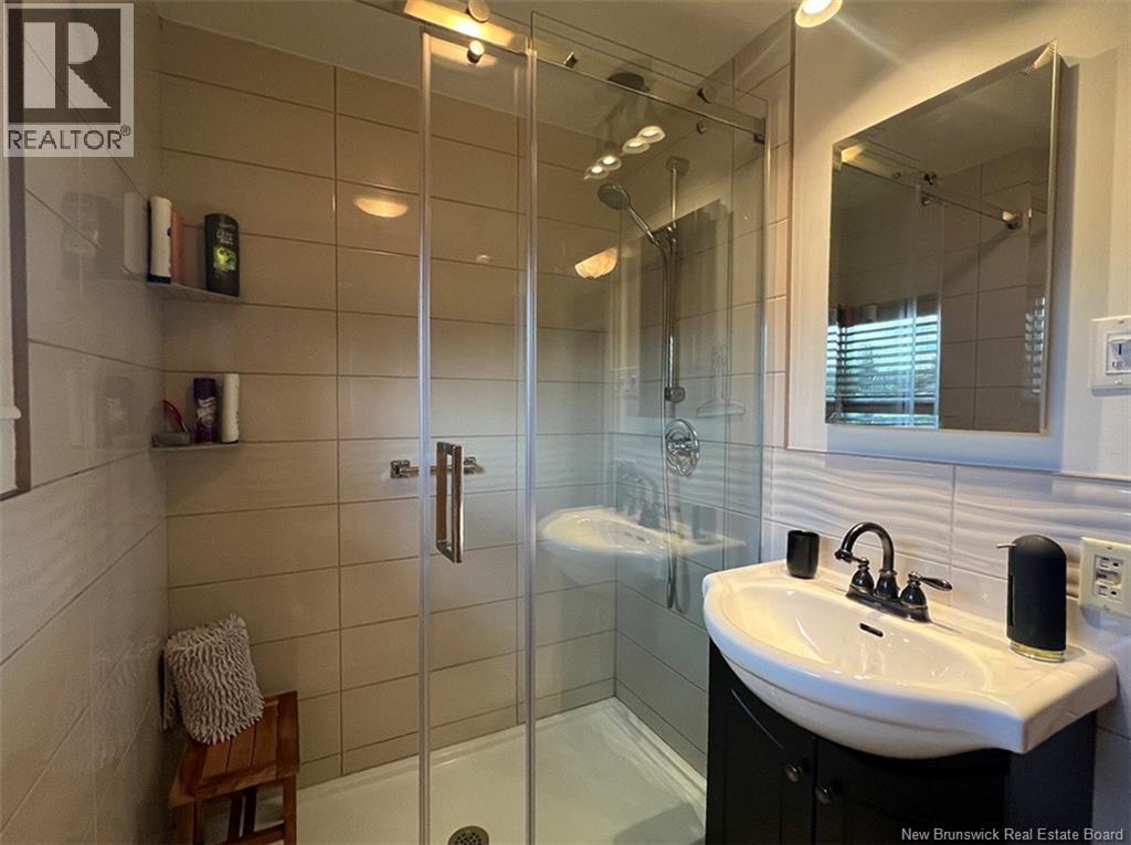 189 Martin Street, Edmundston, New Brunswick  E3V 2N6 - Photo 19 - NB136191