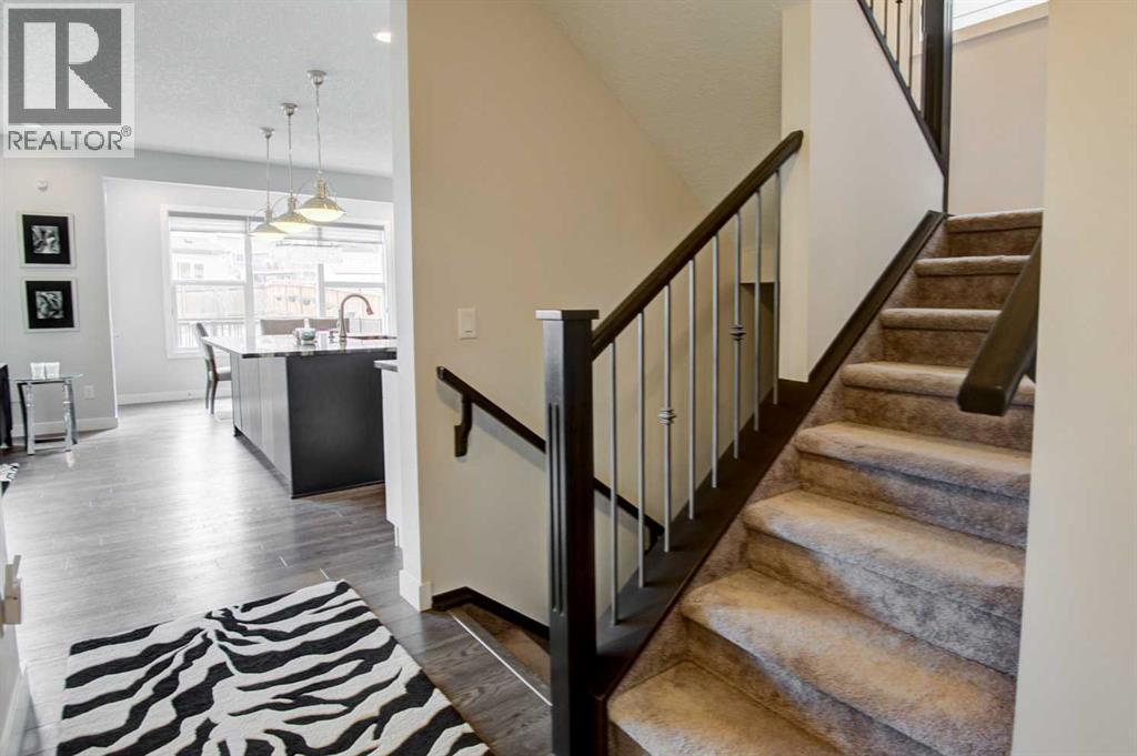 53 Sherwood Square NW, Calgary, Alberta  T3R 0R9 - Photo 6 - A2291466
