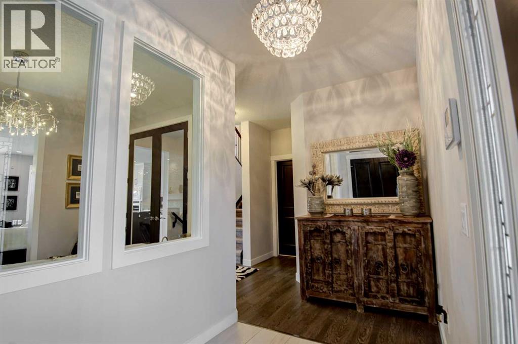 53 Sherwood Square NW, Calgary, Alberta  T3R 0R9 - Photo 4 - A2291466