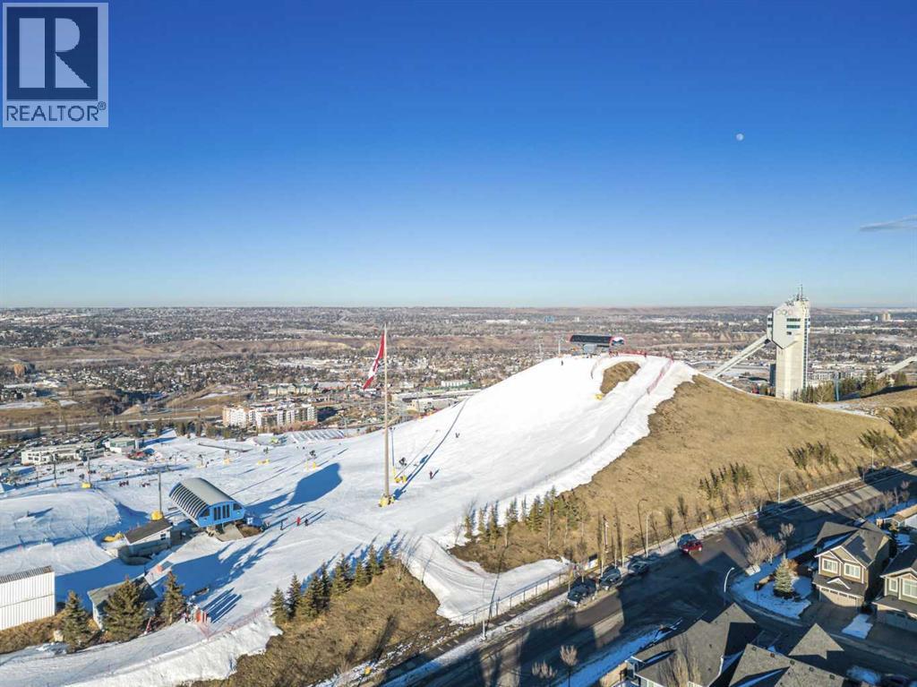 98 Cougarstone Close SW, Calgary, Alberta  T3H 5W3 - Photo 41 - A2292774