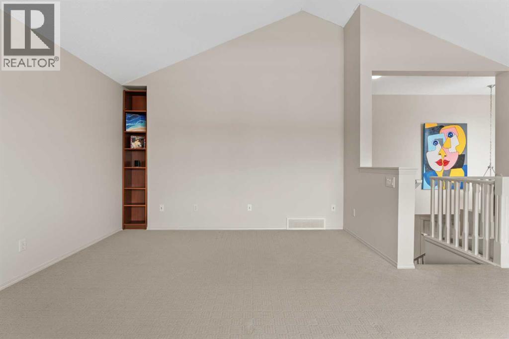 98 Cougarstone Close SW, Calgary, Alberta  T3H 5W3 - Photo 17 - A2292774