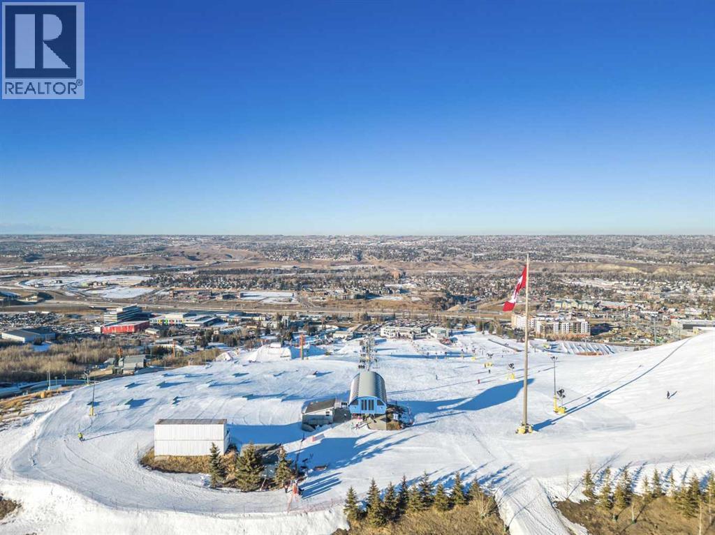 98 Cougarstone Close SW, Calgary, Alberta  T3H 5W3 - Photo 42 - A2292774