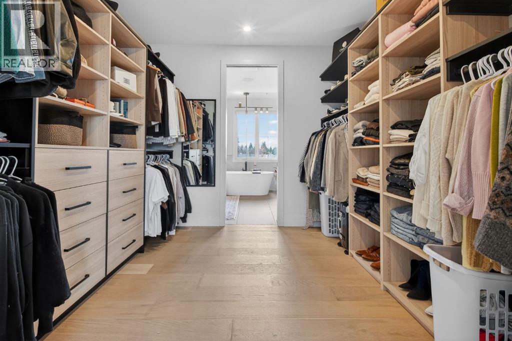 6515 Longmoor Way SW, Calgary, Alberta  T3E 5Z8 - Photo 15 - A2294630