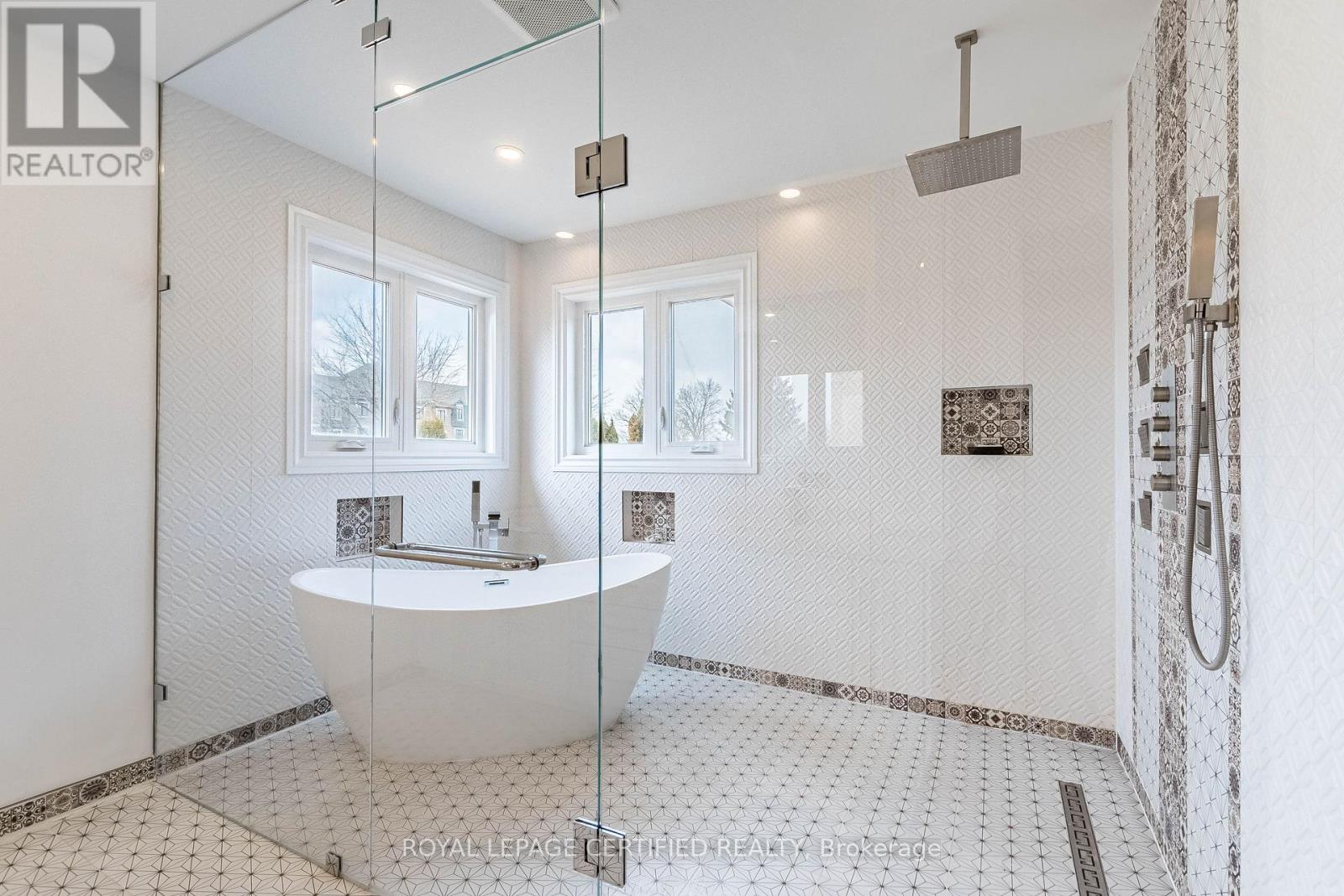 48 Fernbrook Crescent, Brampton, Ontario  L6Z 3P1 - Photo 26 - W12940910