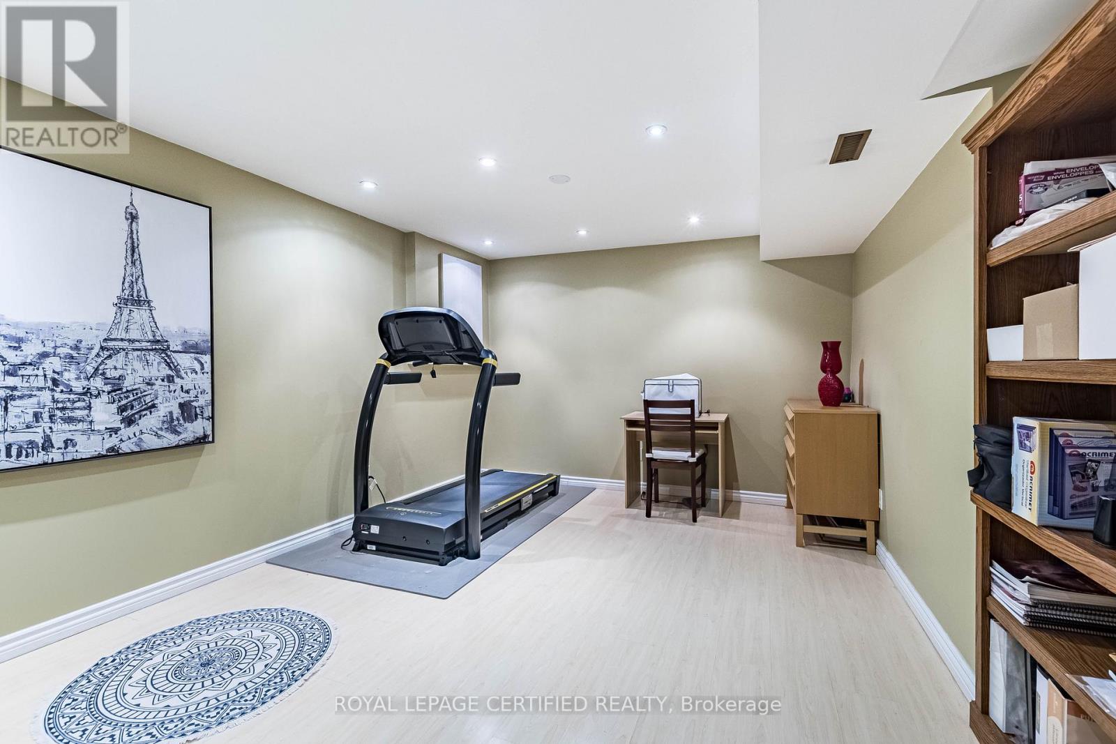 48 Fernbrook Crescent, Brampton, Ontario  L6Z 3P1 - Photo 43 - W12940910