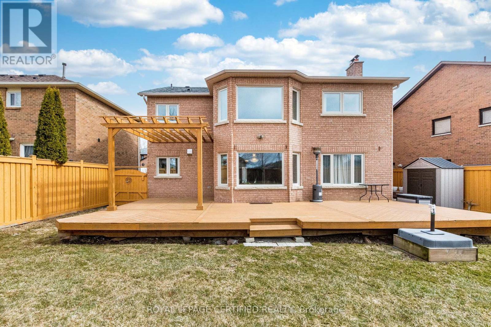 48 Fernbrook Crescent, Brampton, Ontario  L6Z 3P1 - Photo 47 - W12940910