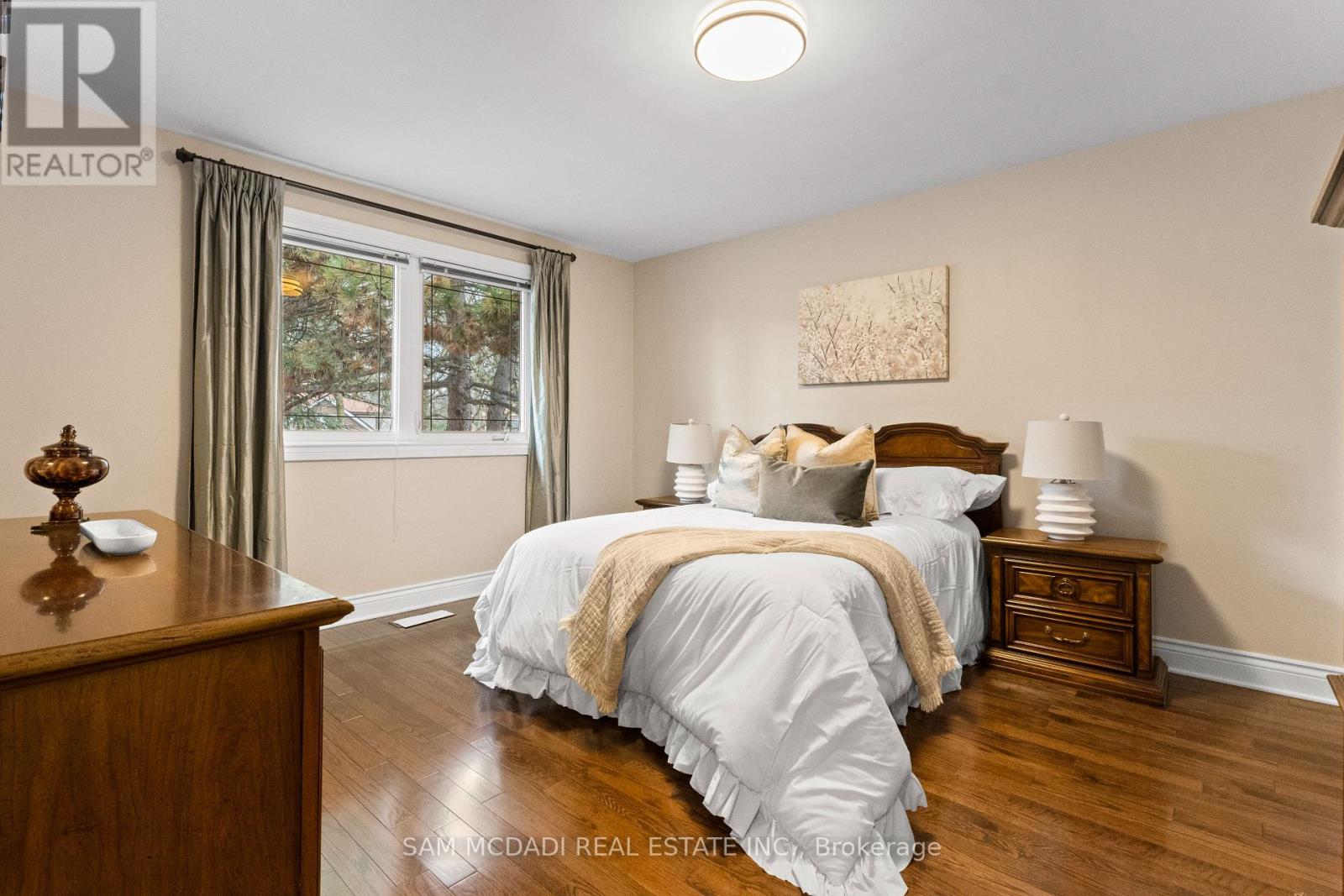 1653 Sherwood Forrest Circle, Mississauga, Ontario  L5K 2G8 - Photo 30 - W12940960